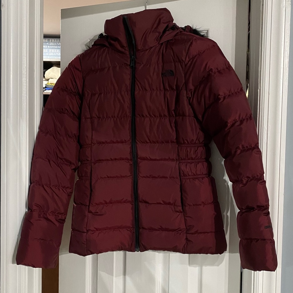 Women's North Face Burgundy Puffer Jacket